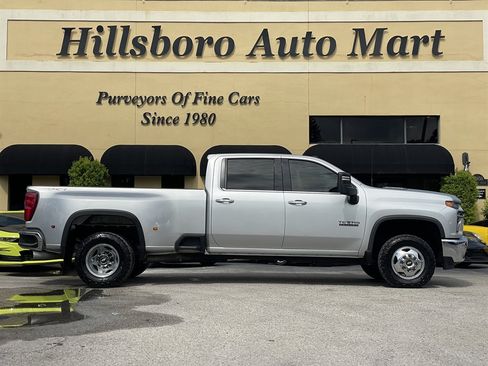 Used 2021 Chevrolet Silverado 3500 LTZ w/ LTZ Texas Edition AWD/4WD image 4
