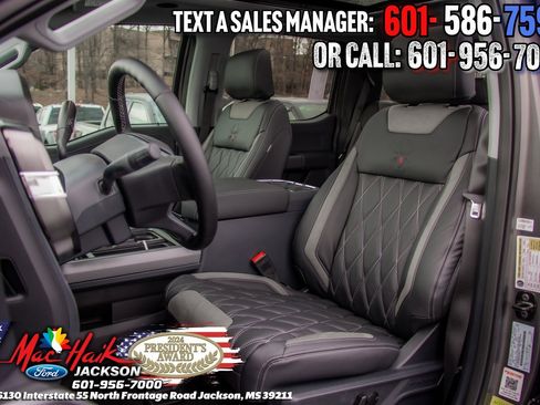 New 2026 Ford F250 Lariat w/ Black Appearance Package image 32