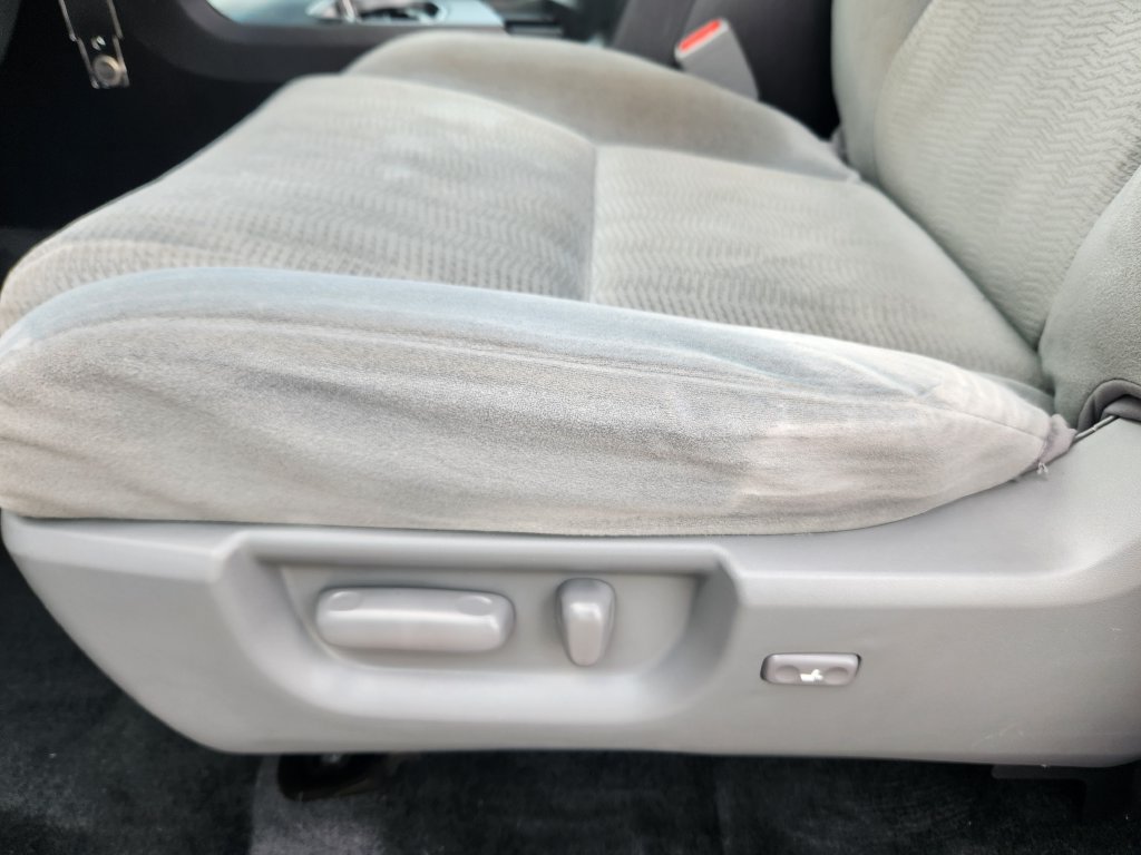 Used 2018 Toyota Sequoia SR5 AWD/4WD image 8