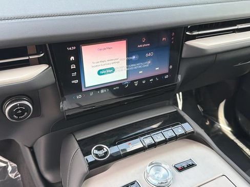 New 2027 Lincoln Navigator Premiere RWD image 25