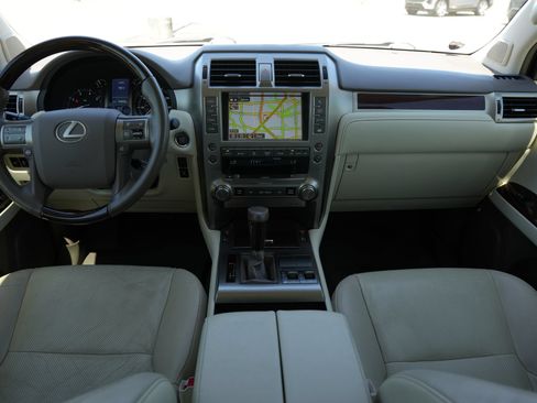 Used 2019 Lexus GX 460 Premium AWD/4WD image 8
