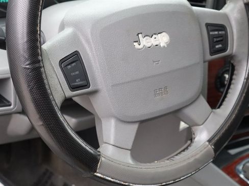 Used 2007 Jeep Grand Cherokee Limited RWD image 31