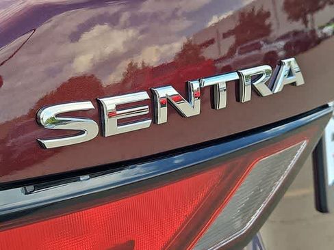 Used 2024 Nissan Sentra SV FWD image 11