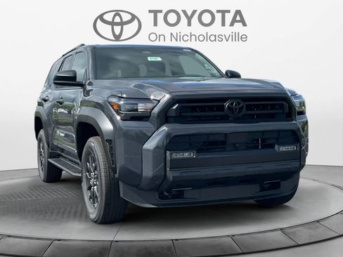New 2026 Toyota 4Runner SR5 AWD/4WD image 7