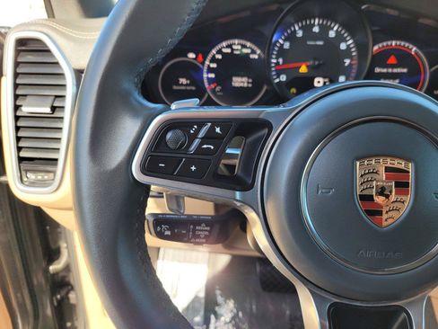Used 2019 Porsche Cayenne AWD/4WD image 33