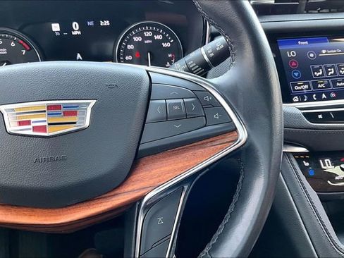 Used 2023 Cadillac XT5 Premium Luxury w/ Technology Package image 11