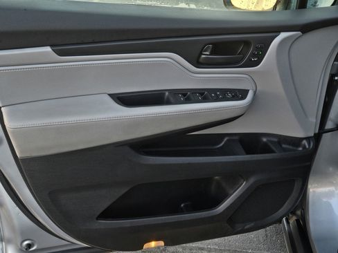 Used 2024 Honda Odyssey EX-L image 9