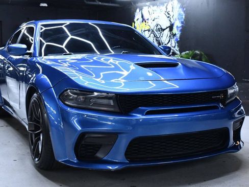 Used 2020 Dodge Charger Scat Pack RWD image 5