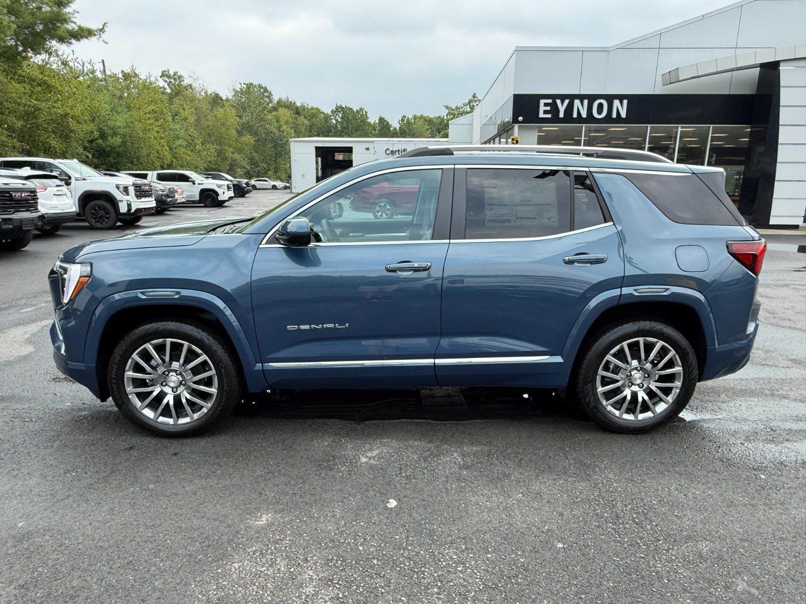 New 2027 GMC Terrain Denali AWD/4WD image 2