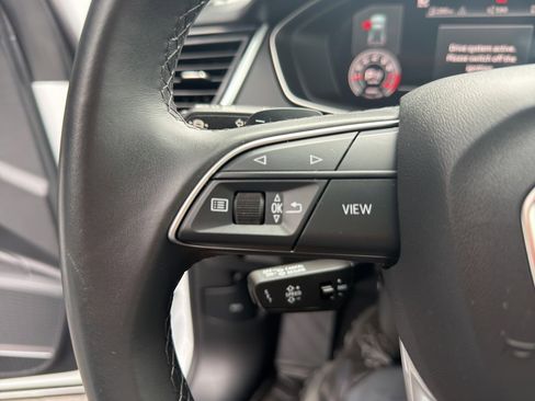 Used 2023 Audi Q5 2.0T Prestige w/ Prestige Package image 23