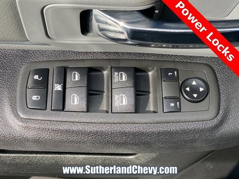 Used 2022 RAM 1500 Classic SLT w/ Electronics Group image 17