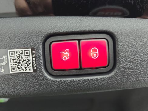 New 2026 Mercedes-Benz E 53 AMG e 4MATIC Sedan image 13