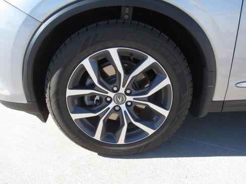 Certified 2023 Acura MDX FWD w/ Technology Package image 4