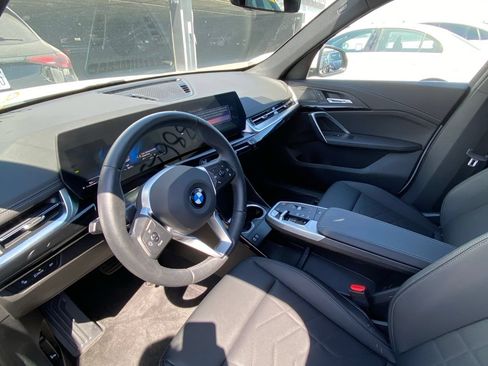 Used 2025 BMW X1 xDrive28i AWD/4WD image 7