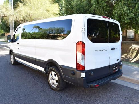 Used 2017 Ford Transit 350 XLT image 5