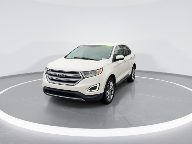Used 2016 Ford Edge Titanium w/ Technology Package FWD image 3