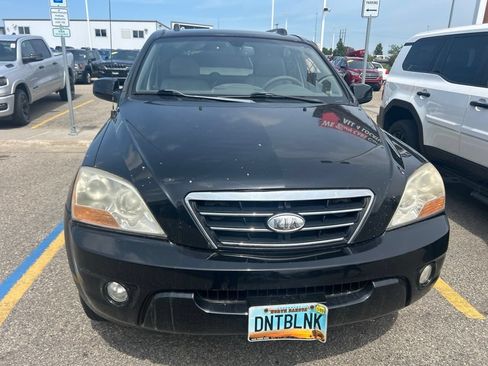 Used 2008 Kia Sorento EX w/ Appearance Pkg AWD/4WD image 3