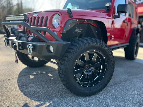 Used 2014 Jeep Wrangler Unlimited Sahara image 5