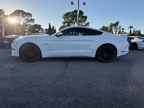 Used 2019 Ford Mustang GT Premium w/ GT Performance Package image 9