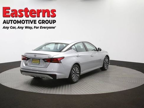 Used 2024 Nissan Altima 2.5 SV FWD image 40