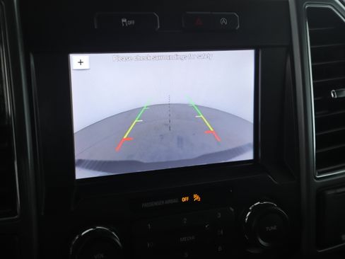 Used 2019 Ford F150 XLT image 14