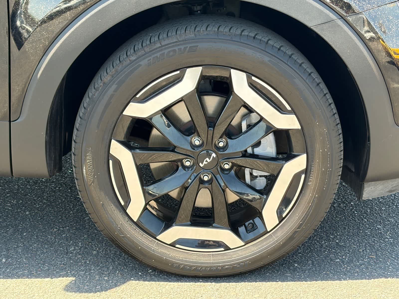 Used 2023 Kia Telluride S FWD image 10