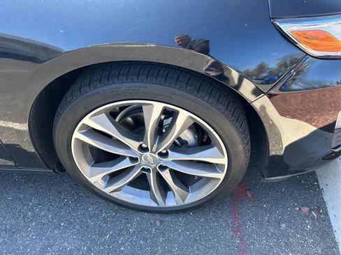 Used 2024 Chevrolet Malibu LT image 4