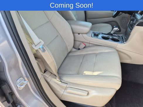 Used 2019 Jeep Grand Cherokee Laredo AWD/4WD image 21
