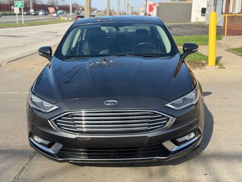 Used 2018 Ford Fusion Titanium image 2