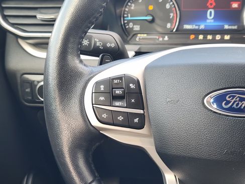 Used 2020 Ford Explorer XLT w/ Equipment Group 202A RWD image 27