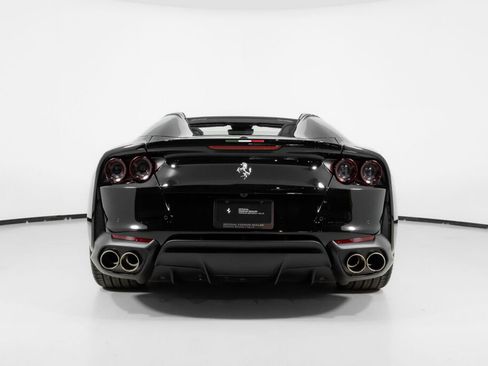 Used 2023 Ferrari 812 GTS image 6