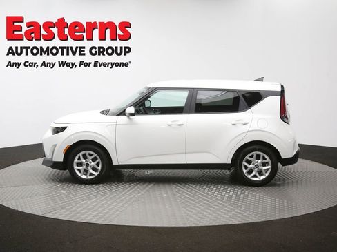 Used 2025 Kia Soul LX w/ LX Technology Package FWD image 60