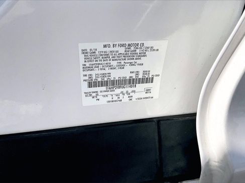 Used 2018 Ford Taurus Limited image 27