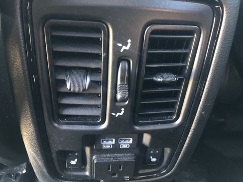 Used 2023 Dodge Durango GT image 7