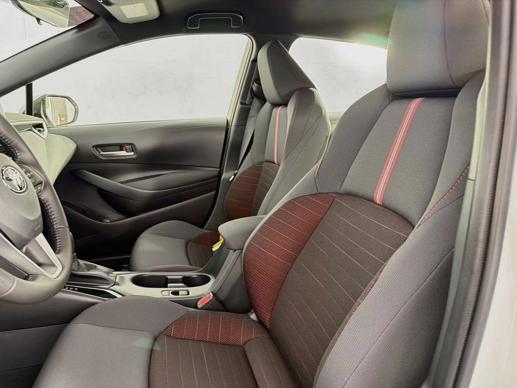New 2026 Toyota Corolla SE w/ SE Premium Package FWD image 32