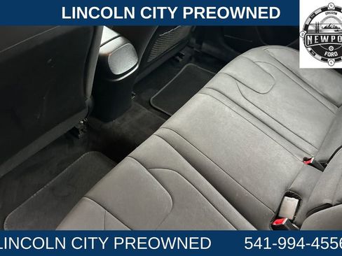 Used 2021 Hyundai Elantra SEL w/ Convenience + Premium Package image 11