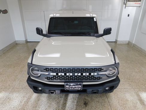 Used 2025 Ford Bronco Badlands AWD/4WD image 13