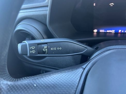 Certified 2023 Chevrolet Colorado Trail Boss w/ Technology Package image 15