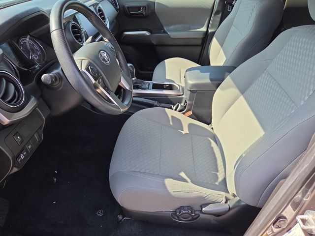 Used 2023 Toyota Tacoma SR5 w/ SR5 Appearance Package RWD image 11