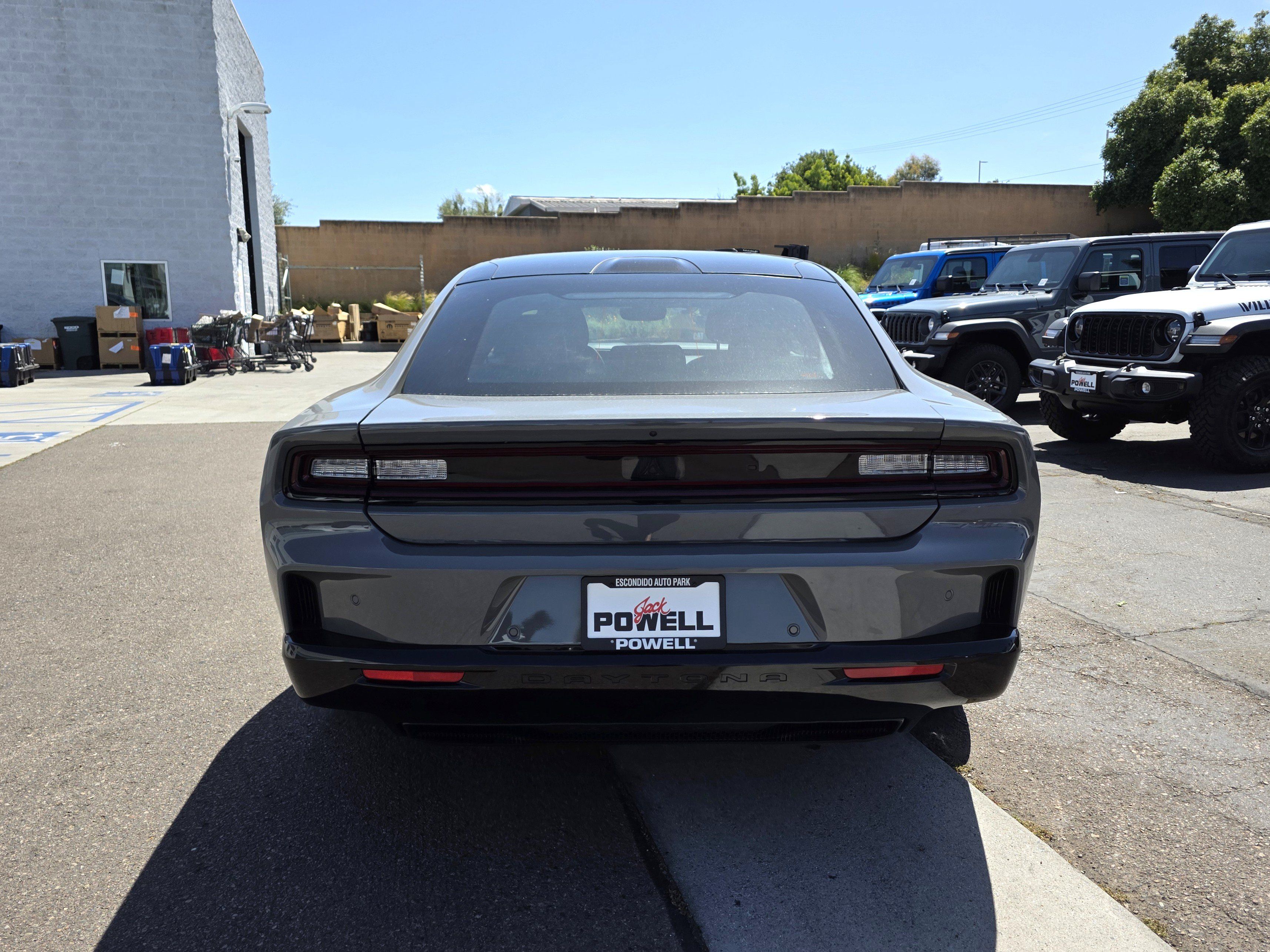 New 2025 Dodge Charger Daytona R/T w/ Sun & Sound Package AWD/4WD image 4