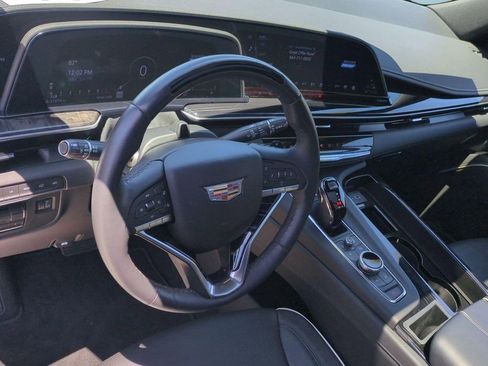 Certified 2023 Cadillac Escalade ESV Sport w/ Touring Package AWD/4WD image 9