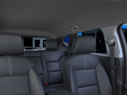 New 2025 Chevrolet Blazer LT w/ Midnight/Sport Edition image 24