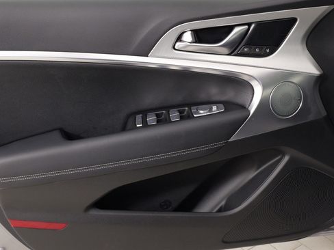 Used 2026 Genesis G70 2.5T Prestige image 23