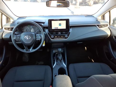 Used 2024 Toyota Corolla LE image 18