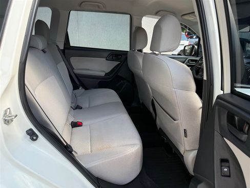 Used 2016 Subaru Forester 2.5i w/ Alloy Wheel Package AWD/4WD image 5