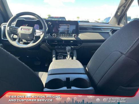 New 2026 GMC Canyon Elevation image 15