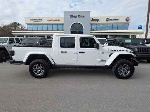 New 2026 Jeep Gladiator Mojave AWD/4WD image 4