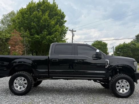 Used 2018 Ford F250 Platinum w/ Platinum Ultimate Package AWD/4WD image 9