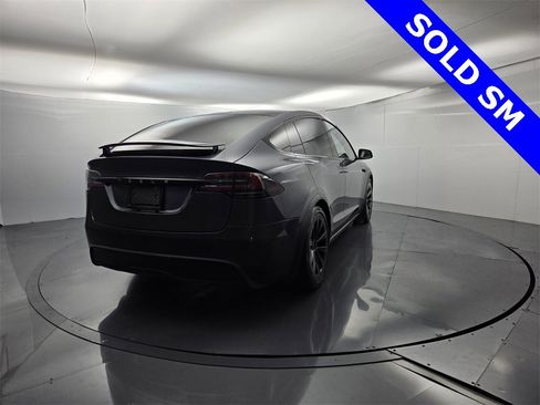 Used 2023 Tesla Model X image 11