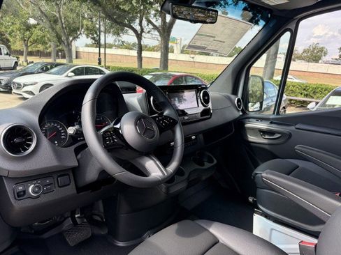 New 2026 Mercedes-Benz Sprinter 2500 image 8